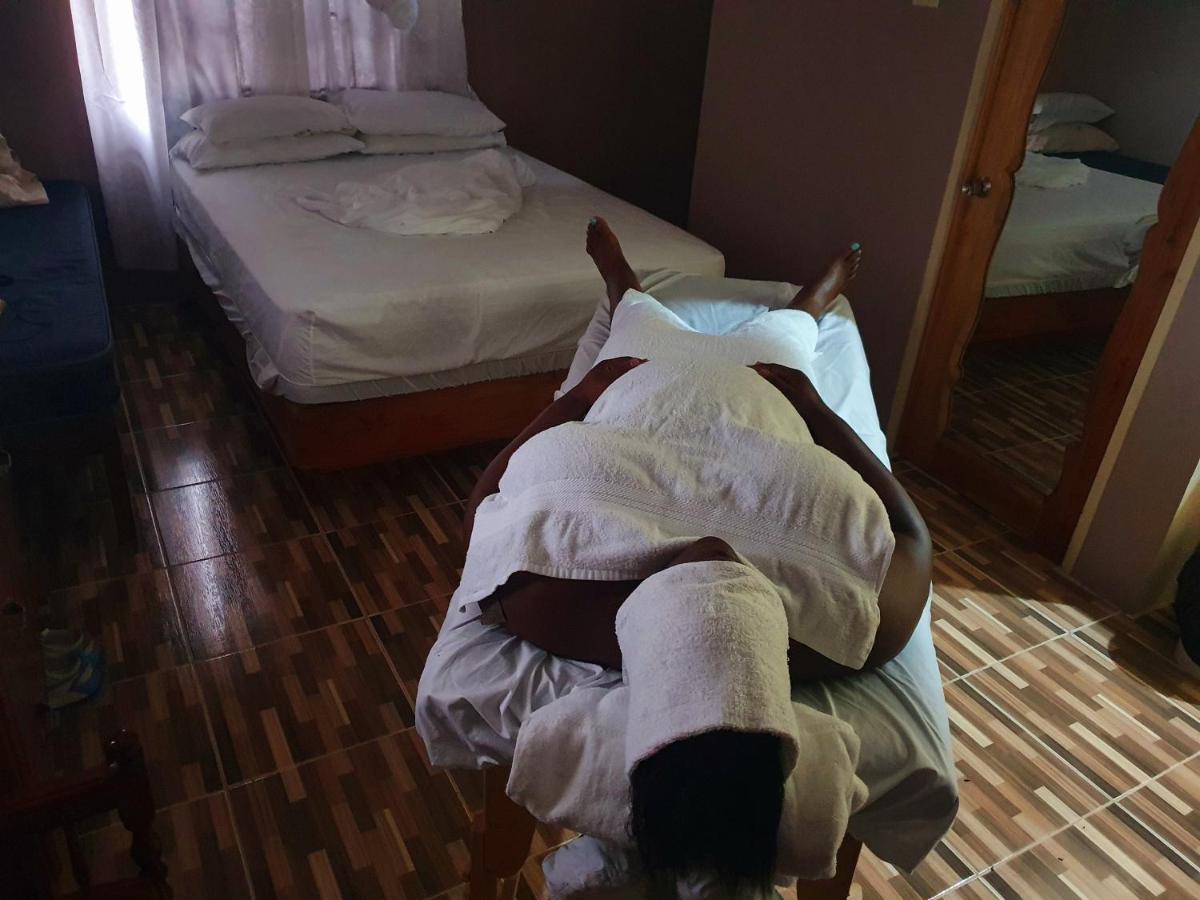Mesmerize Guest House Port Antonio Dış mekan fotoğraf
