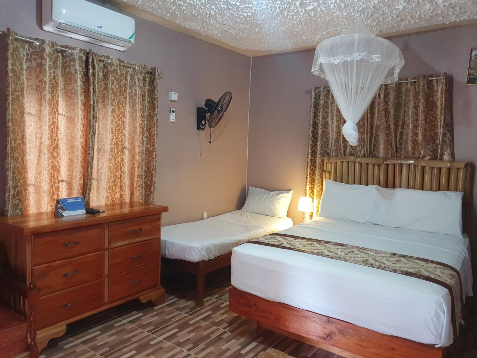 Mesmerize Guest House Port Antonio Oda fotoğraf